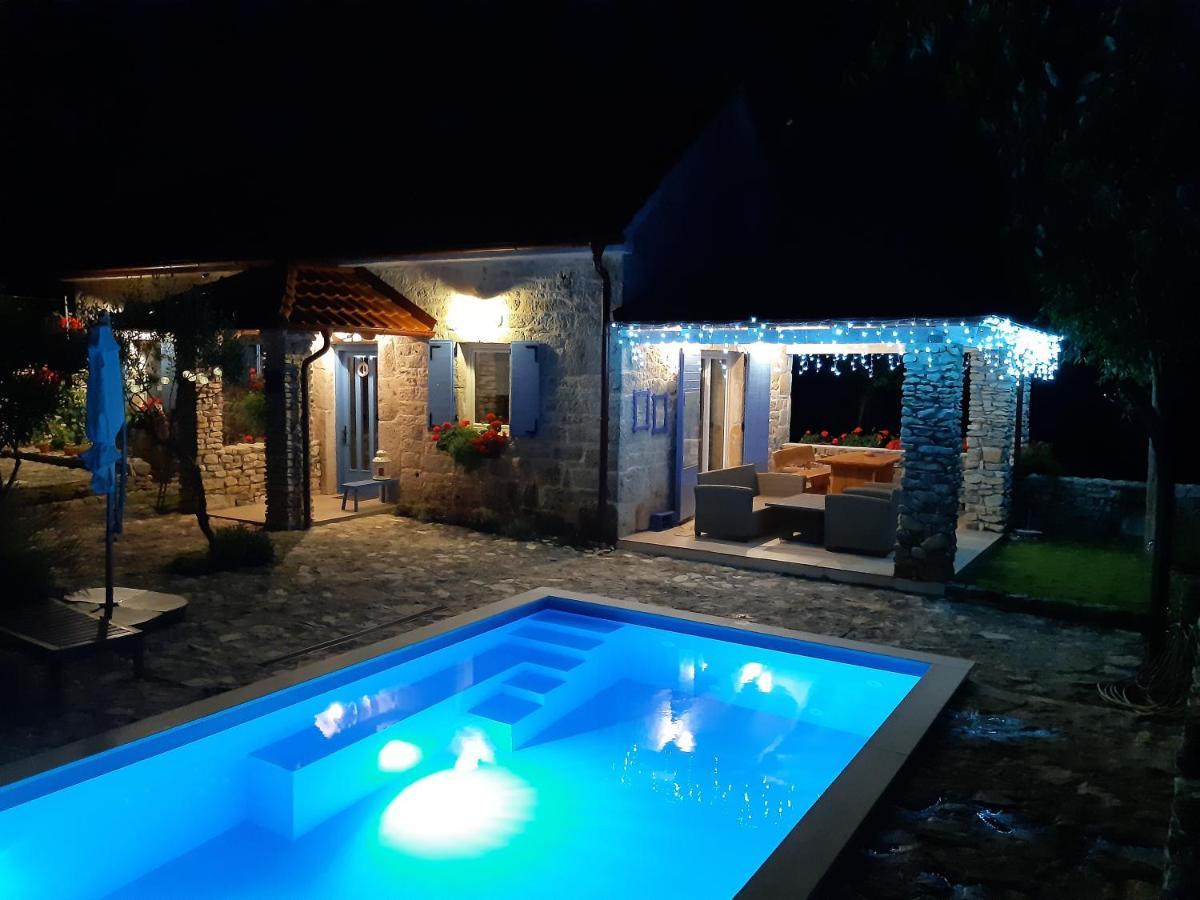 Holiday Home Toma Puljane ภายนอก รูปภาพ