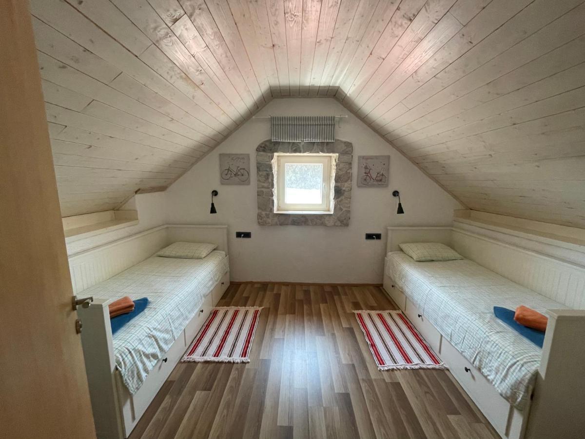 Holiday Home Toma Puljane ภายนอก รูปภาพ