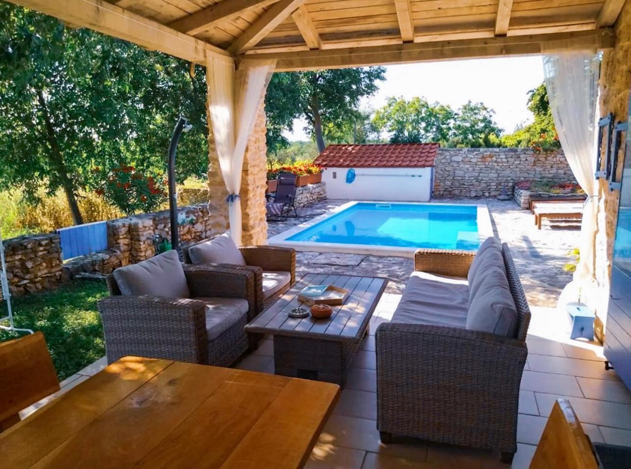 Holiday Home Toma Puljane ภายนอก รูปภาพ