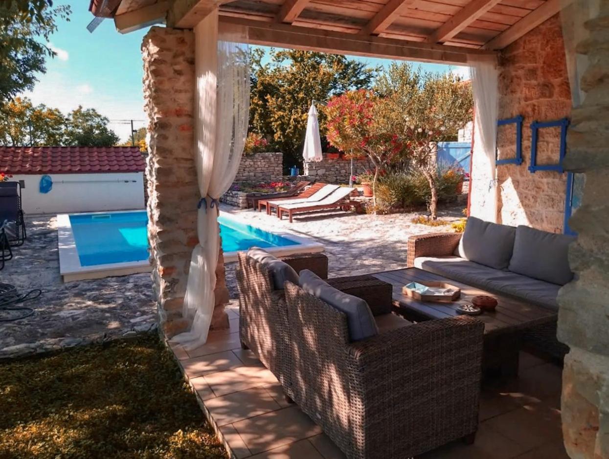 Holiday Home Toma Puljane ภายนอก รูปภาพ
